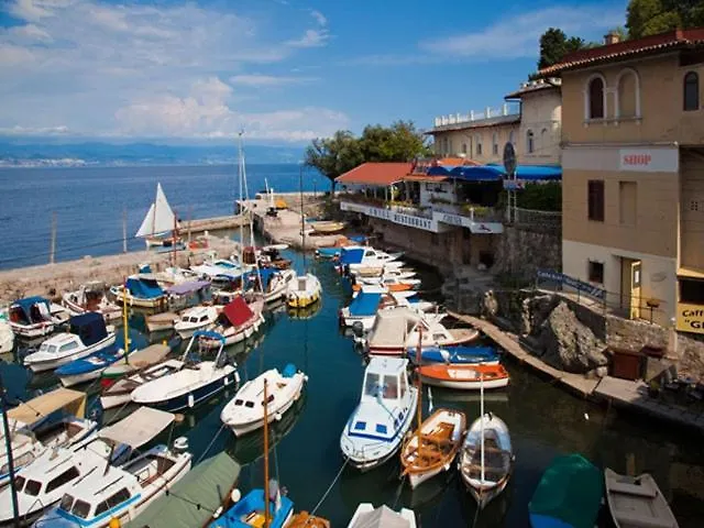 Vila Ester - Apartman Lovrana